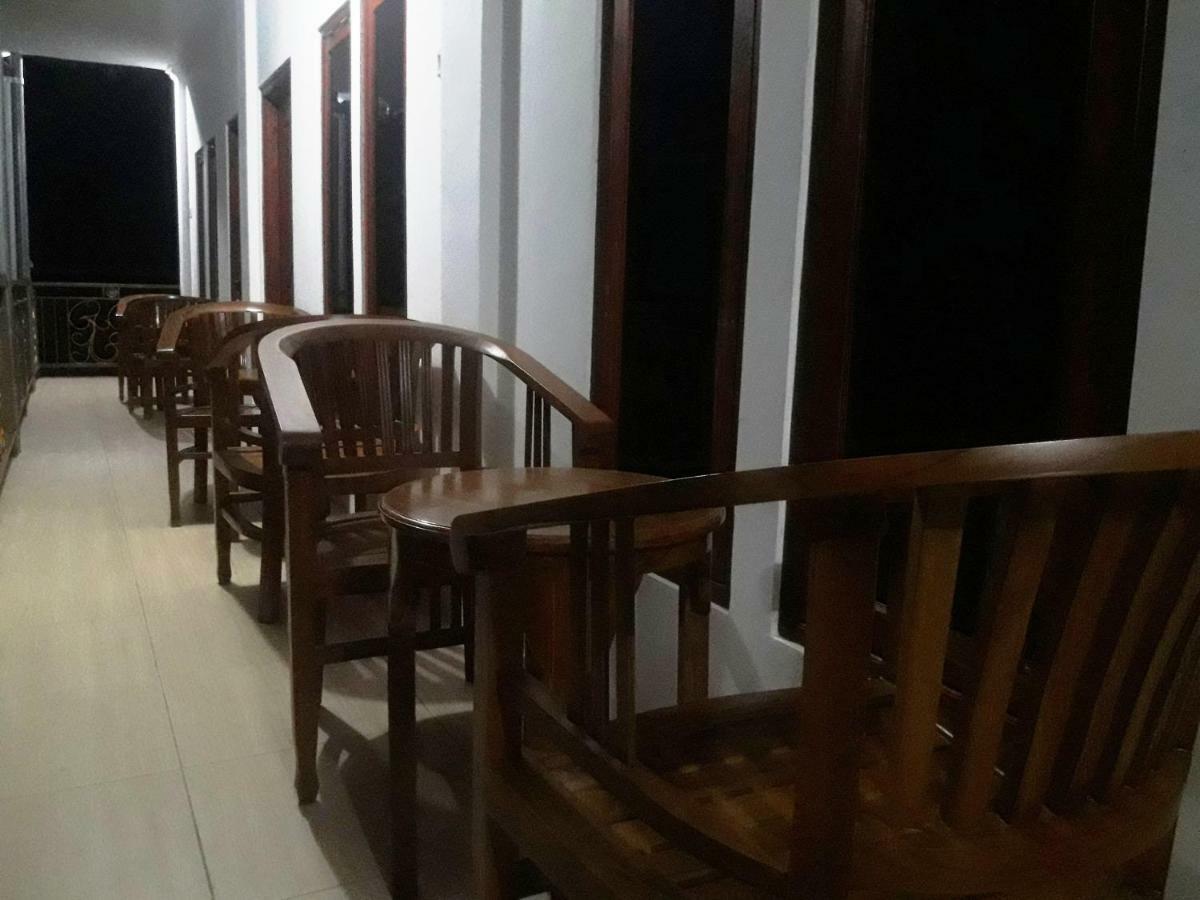 The Teuz B&B Labuan Bajo Eksteriør bilde