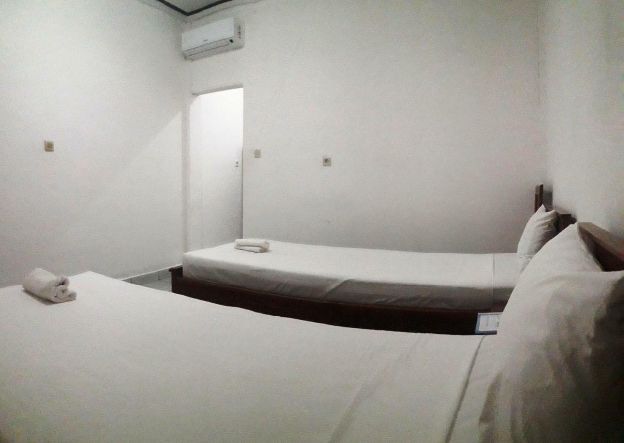 The Teuz B&B Labuan Bajo Eksteriør bilde