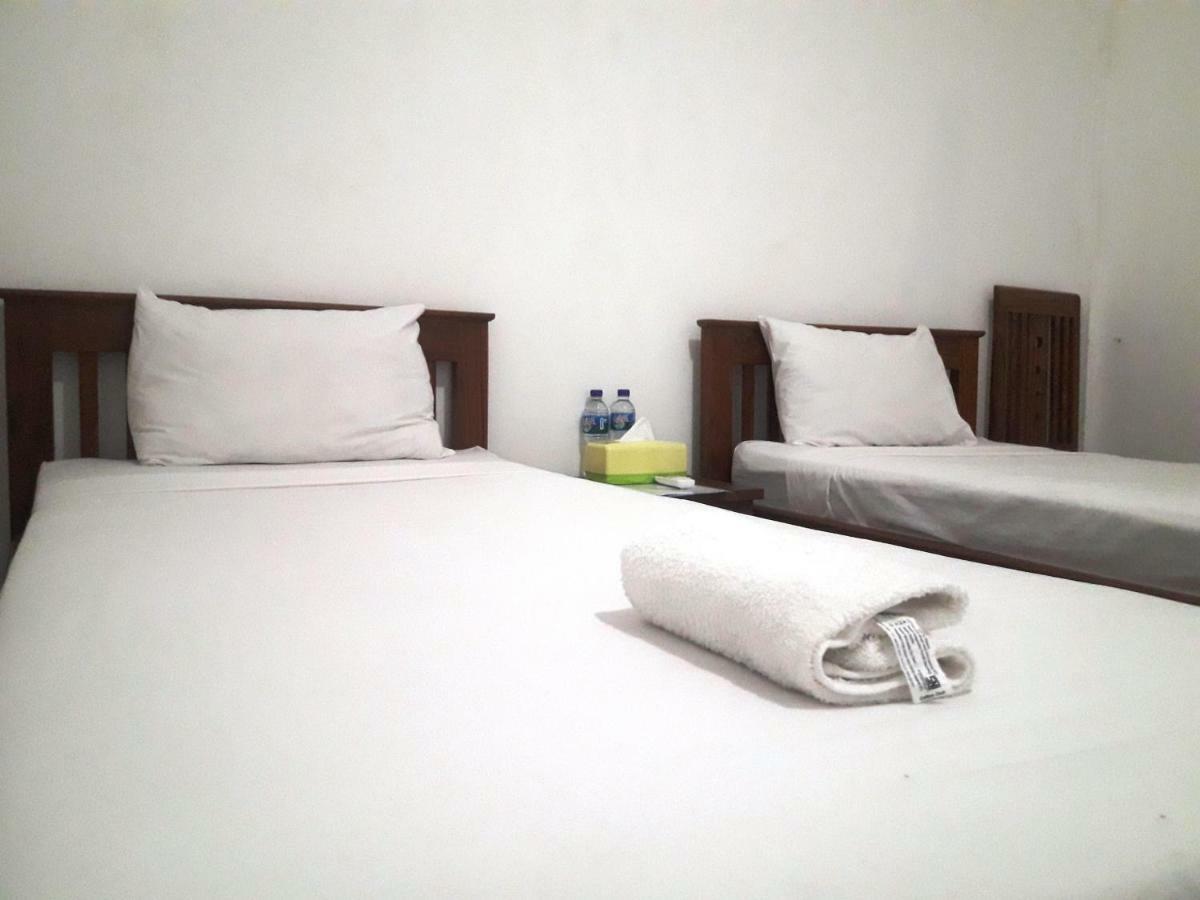 The Teuz B&B Labuan Bajo Eksteriør bilde
