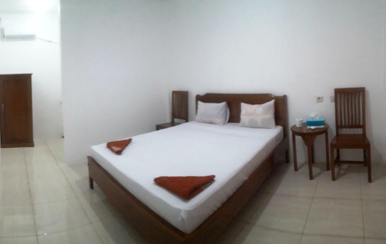 The Teuz B&B Labuan Bajo Eksteriør bilde