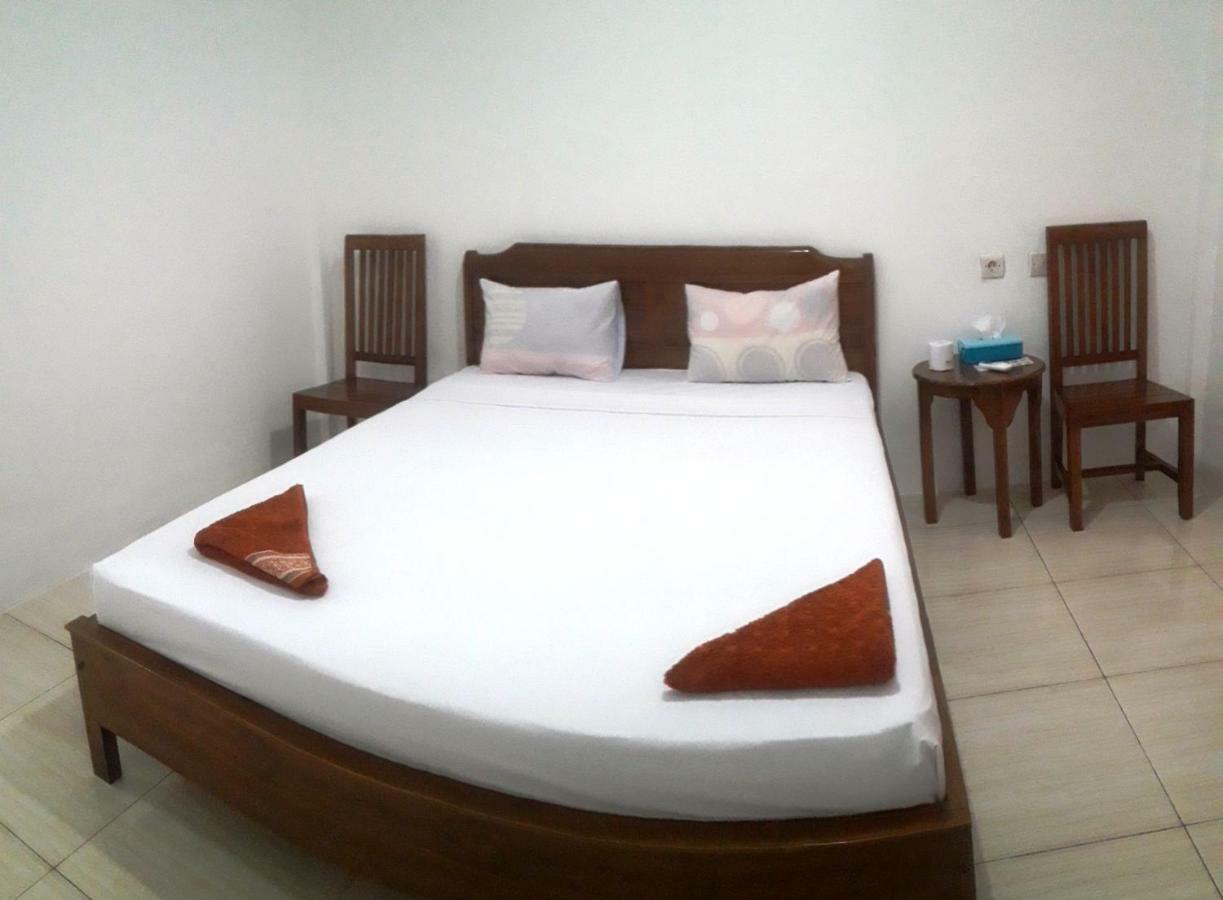 The Teuz B&B Labuan Bajo Eksteriør bilde