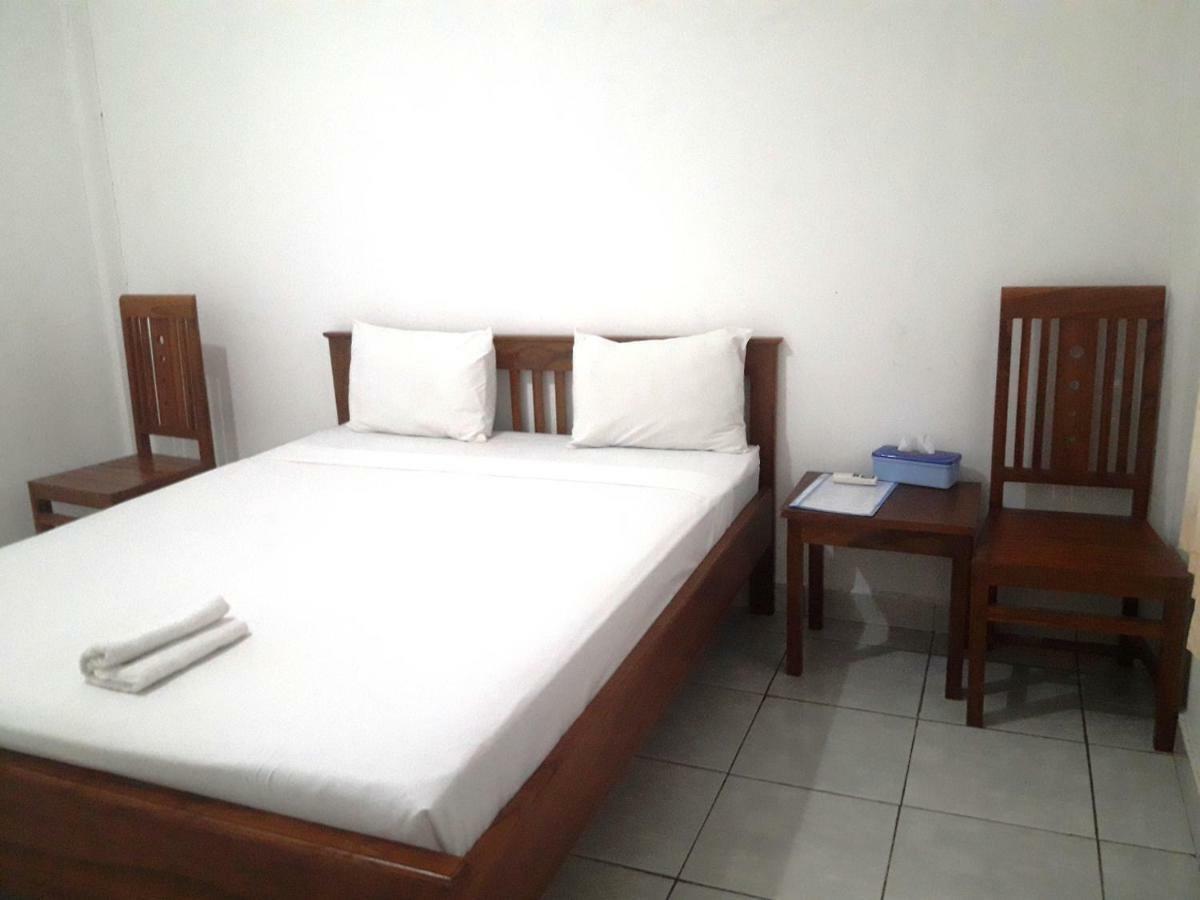 The Teuz B&B Labuan Bajo Eksteriør bilde