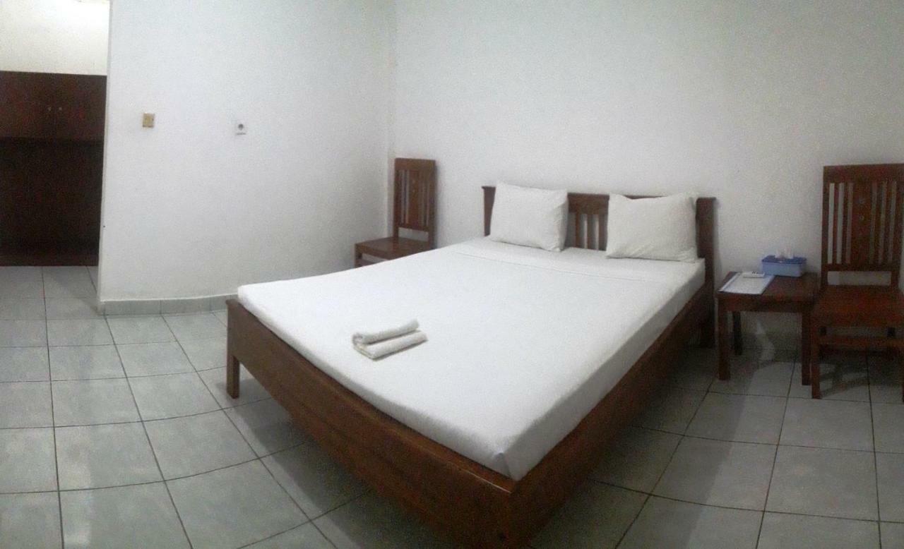 The Teuz B&B Labuan Bajo Eksteriør bilde