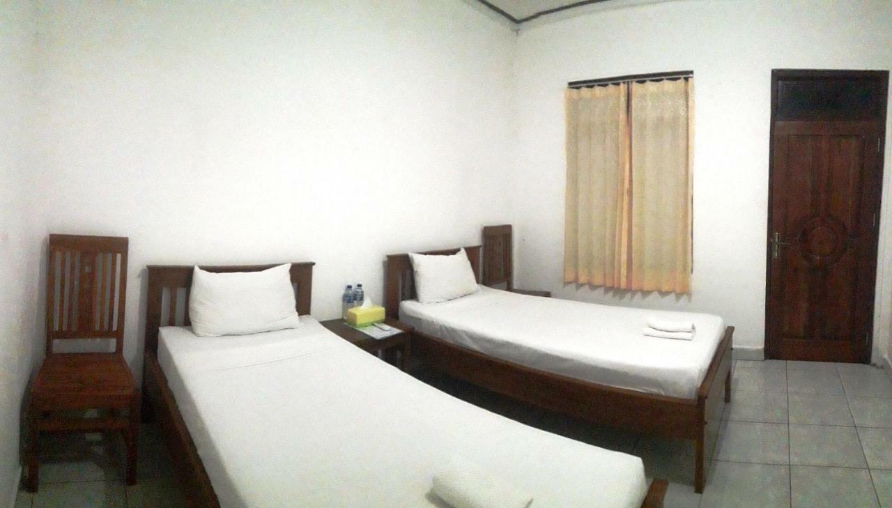 The Teuz B&B Labuan Bajo Eksteriør bilde