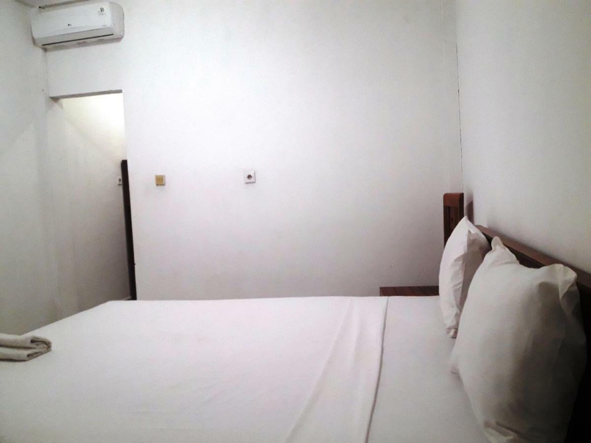 The Teuz B&B Labuan Bajo Eksteriør bilde