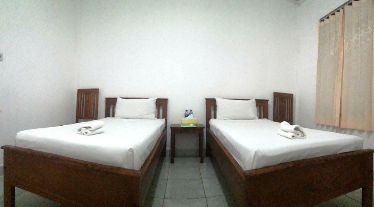 The Teuz B&B Labuan Bajo Eksteriør bilde